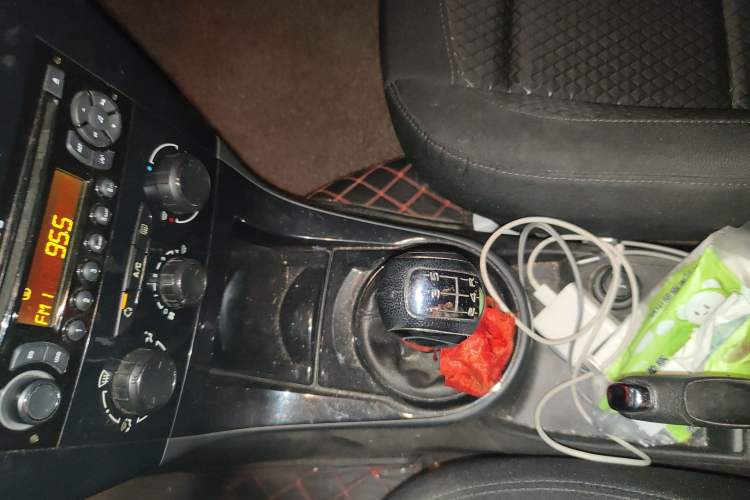Used Citroen C-Quatre 2014 1.6L Manual Car Connectivity Edition Gear Lever