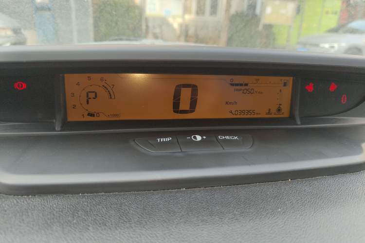 Used Citroen C-Quatre 2014 VTS Version 1.6L Automatic Prestige Model Instrument Cluster