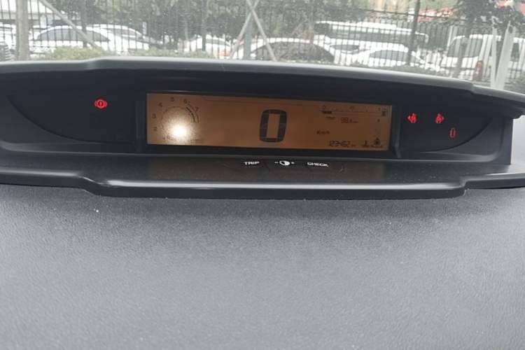 Used Citroen C-Quatre 2014 VTS Version 1.6L Manual - Premium Model Instrument Cluster