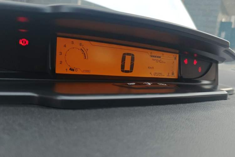 Used Citroen C-Quatre 2014 VTS Version 1.6L Manual - Premium Model Instrument Cluster