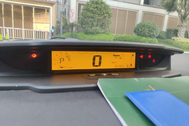 Used Citroen C-Quatre 2014 VTS Version 1.6L Automatic Prestige Model Instrument Cluster