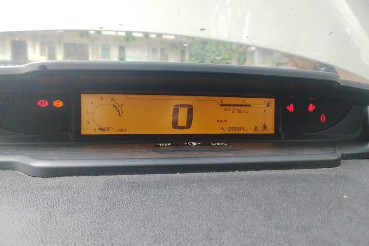 Used Citroen C-Quatre 2014 VTS Version 1.6L Manual - Premium Model Instrument Cluster