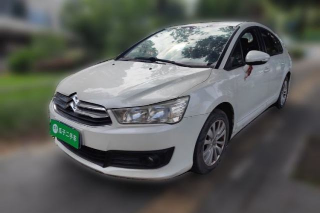 Ojetý Citroen C-Quatre 2014 VTS Version 1.6L Manual - Premium Model