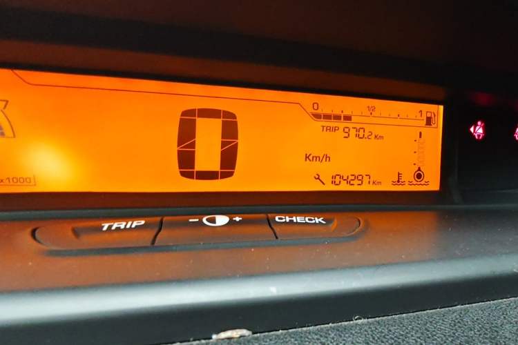 Used Citroen C-Quatre 2014 VTS Version 1.6L Automatic Prestige Model Odometer Close Up