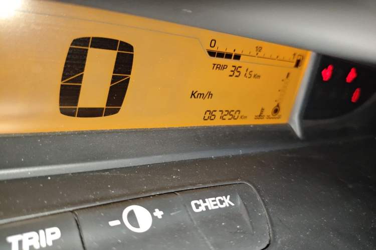 Used Citroen C-Quatre 2014 VTS Version 1.6L Automatic Prestige Model Odometer Close Up
