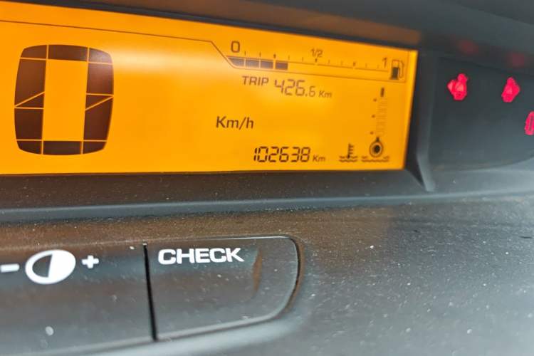Used Citroen C-Quatre 2014 VTS Version 1.6L Manual Enjoyment Model Odometer Close Up