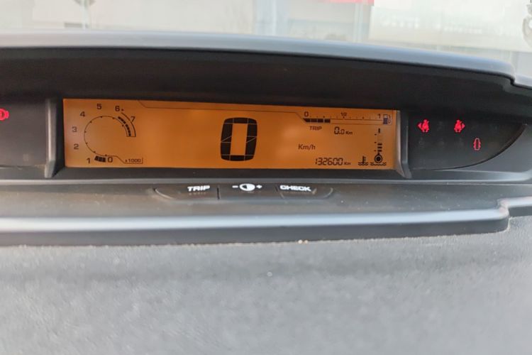 Used Citroen C-Quatre 2014 VTS Version 1.6L Manual - Premium Model Odometer Close Up