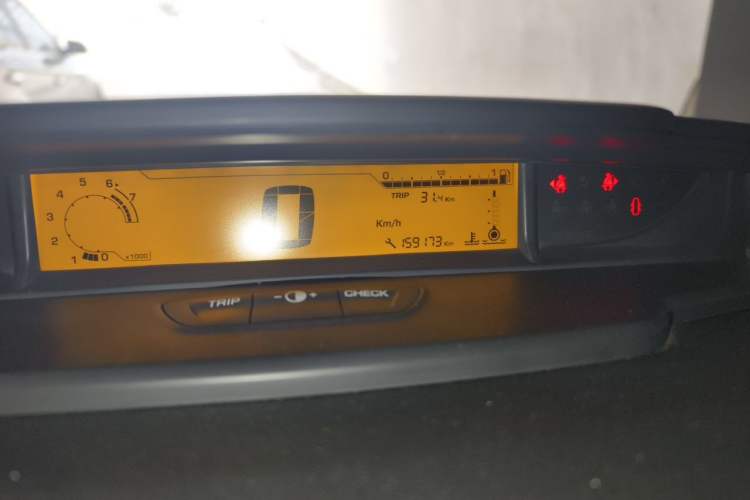 Used Citroen C-Quatre 2014 1.6L Manual Car Connectivity Edition Odometer Close Up