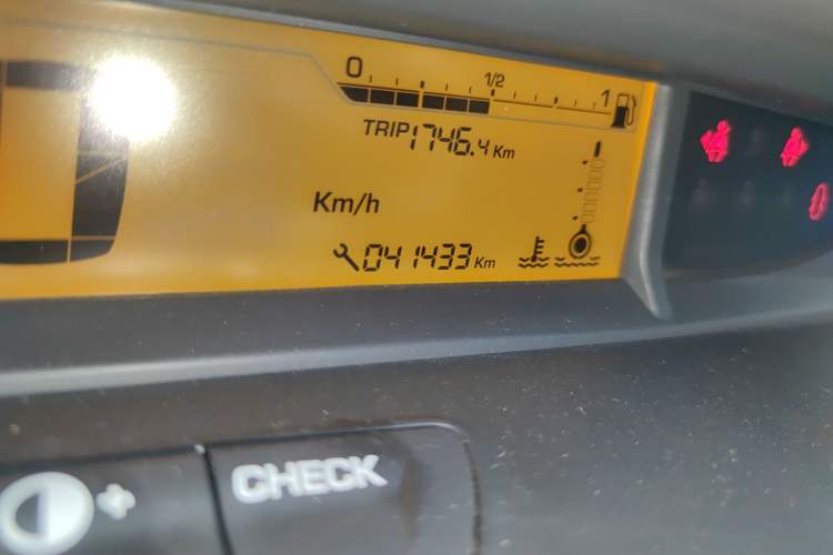 Used Citroen C-Quatre 2014 VTS Version 1.6L Manual - Premium Model Odometer Close Up