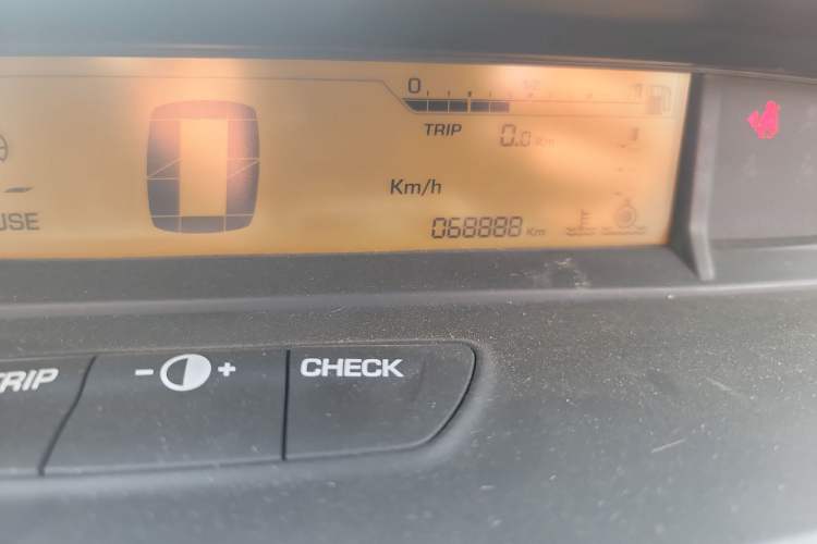 Used Citroen C-Quatre 2014 VTS Version 1.6L Automatic Prestige Model Odometer Close Up