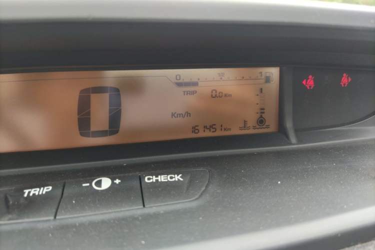 Used Citroen C-Quatre 2014 VTS Version 1.6L Automatic Prestige Model Odometer Close Up