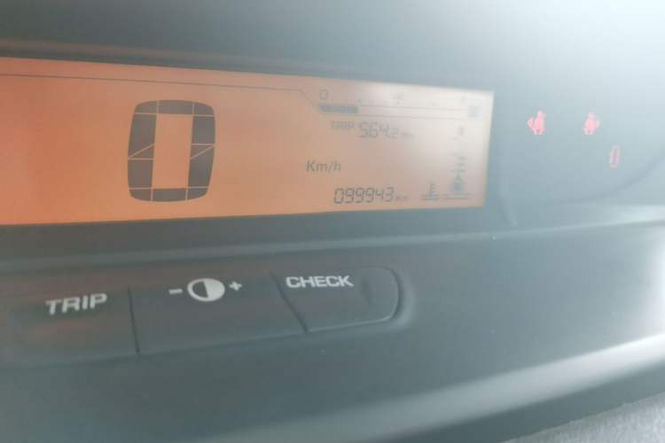 Used Citroen C-Quatre 2014 VTS Version 1.6L Automatic Prestige Model Odometer Close Up