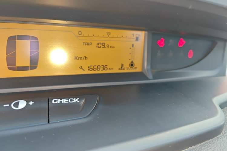 Used Citroen C-Quatre 2014 1.6L Manual Car Connectivity Edition Odometer Close Up