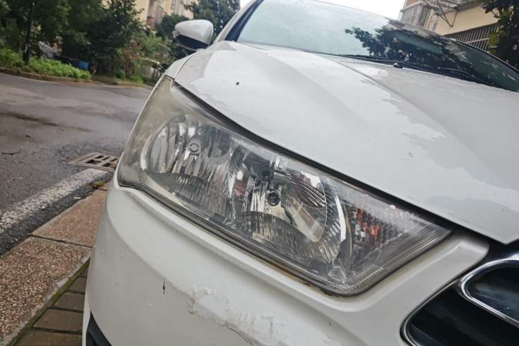Used Citroen C-Quatre 2014 VTS Version 1.6L Manual Enjoyment Model Right Front Headlight