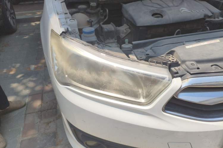 Used Citroen C-Quatre 2014 VTS Version 1.6L Manual - Premium Model Right Front Headlight