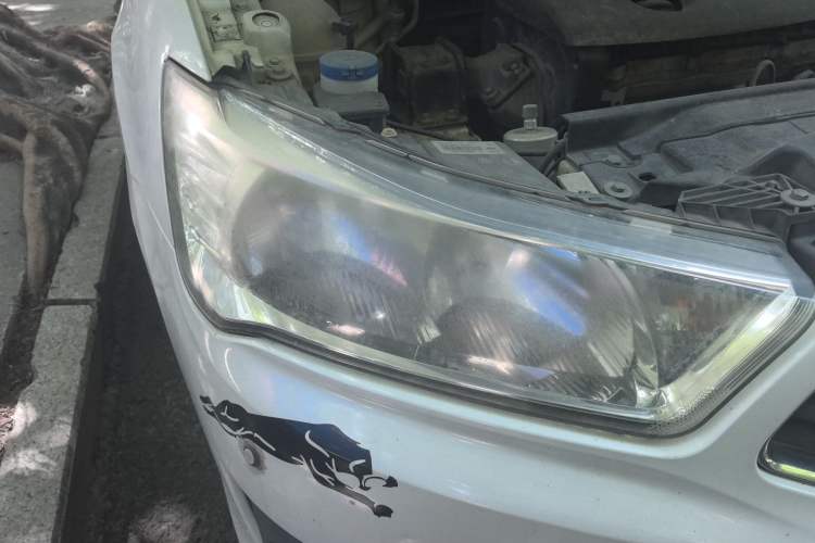 Used Citroen C-Quatre 2014 VTS Version 1.6L Manual - Premium Model Right Front Headlight