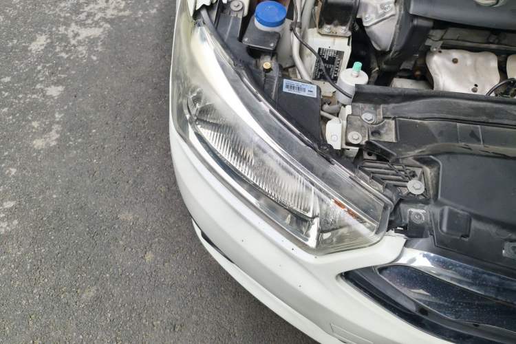 Used Citroen C-Quatre 2014 VTS Version 1.6L Automatic Prestige Model Right Front Headlight