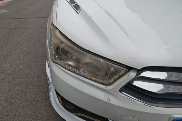 Used Citroen C-Quatre 2014 VTS Version 1.6L Manual - Premium Model Right Front Headlight