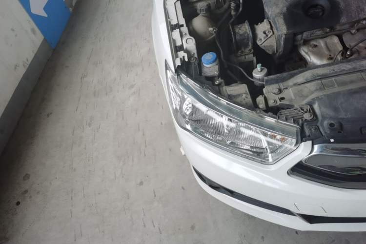 Used Citroen C-Quatre 2014 VTS Version 1.6L Automatic Prestige Model Right Front Headlight