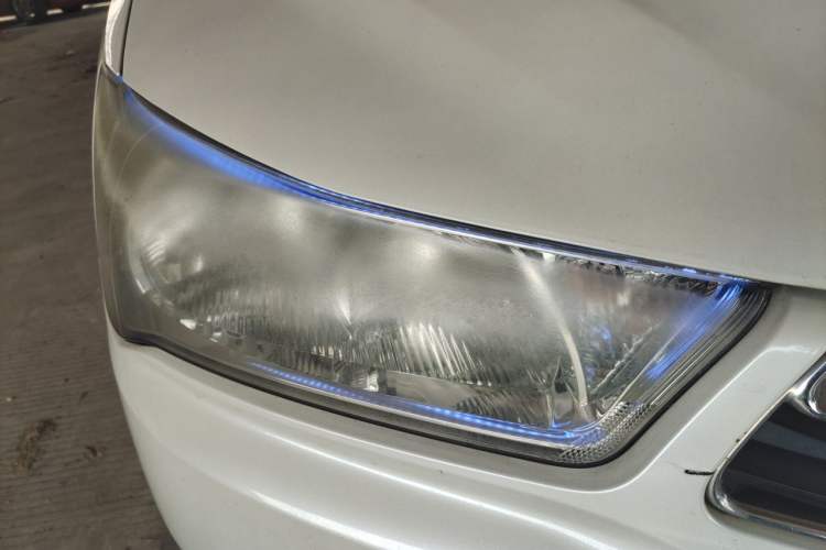 Used Citroen C-Quatre 2014 VTS Version 1.6L Manual - Premium Model Right Front Headlight