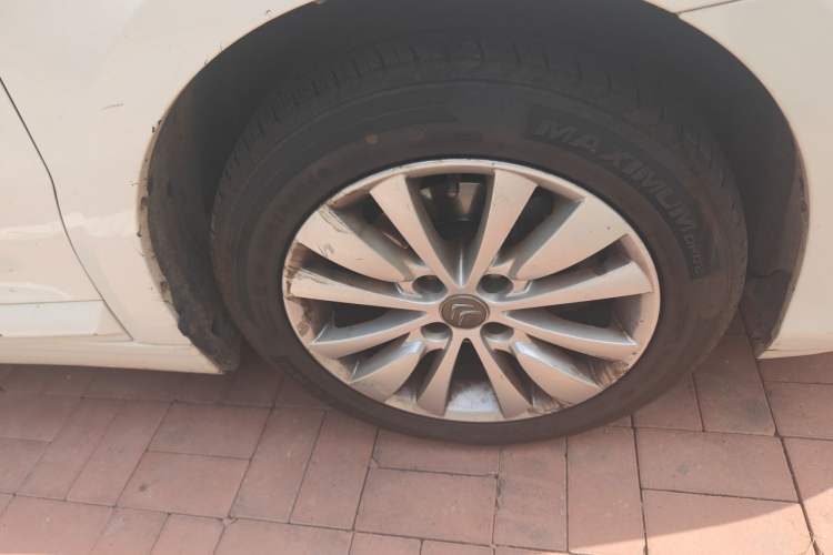 Used Citroen C-Quatre 2014 1.6L Manual Car Connectivity Edition Right Front Wheel Hub