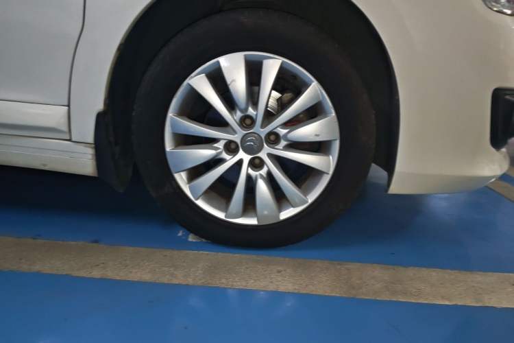 Used Citroen C-Quatre 2014 1.6L Automatic Connected Car Version Right Front Wheel Hub