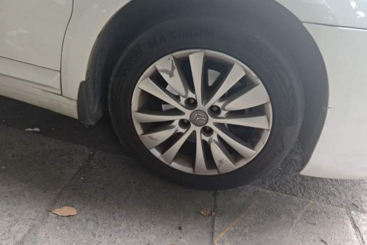 Used Citroen C-Quatre 2014 VTS Version 1.6L Automatic Prestige Model Right Front Wheel Hub