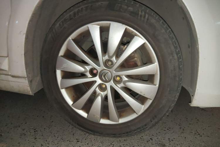 Used Citroen C-Quatre 2014 1.6L Manual Car Connectivity Edition Right Front Wheel Hub