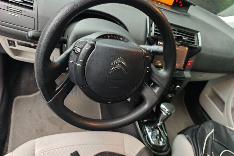 Used Citroen C-Quatre 2014 VTS Version 1.6L Automatic Prestige Model Steering Wheel