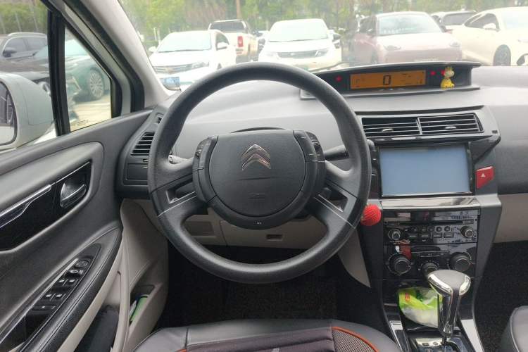 Used Citroen C-Quatre 2014 1.6L Automatic Connected Car Version Steering Wheel