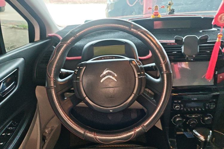Used Citroen C-Quatre 2014 VTS Version 1.6L Automatic Prestige Model Steering Wheel