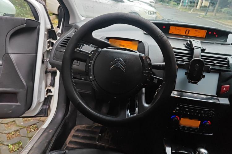 Used Citroen C-Quatre 2014 VTS Version 1.6L Manual Enjoyment Model Steering Wheel