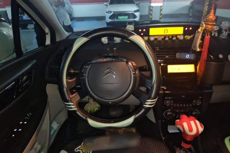 Used Citroen C-Quatre 2014 1.6L Automatic Connected Car Version Steering Wheel