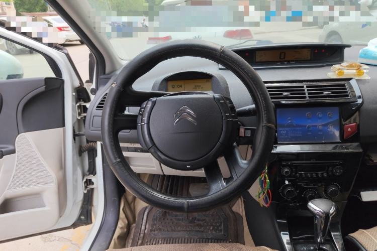 Used Citroen C-Quatre 2014 VTS Version 1.6L Automatic Prestige Model Steering Wheel