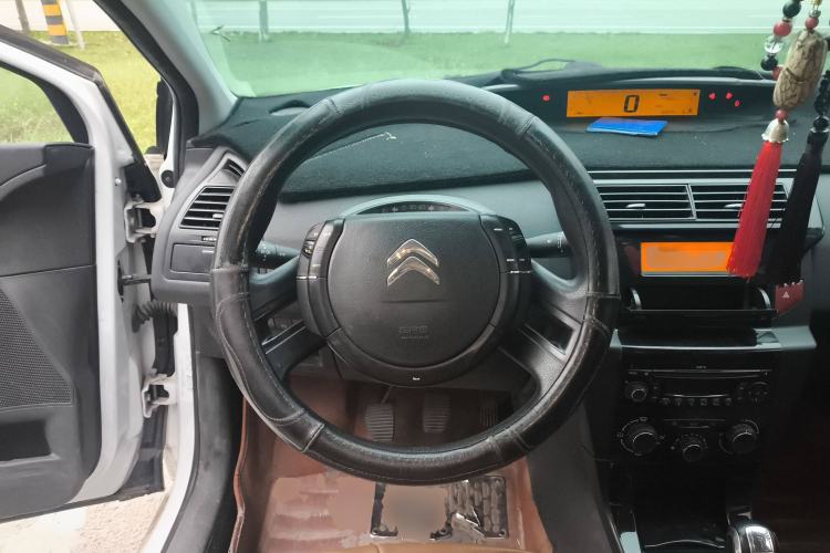 Used Citroen C-Quatre 2014 VTS Version 1.6L Manual - Premium Model Steering Wheel