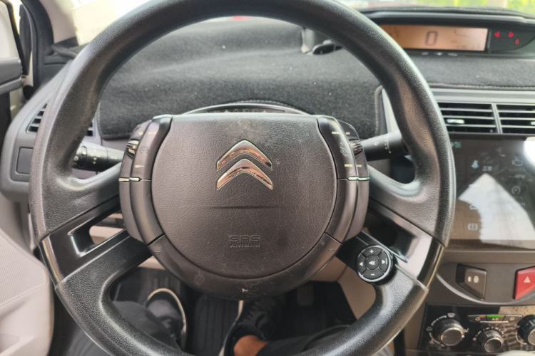 Used Citroen C-Quatre 2014 VTS Version 1.6L Automatic Prestige Model Steering Wheel