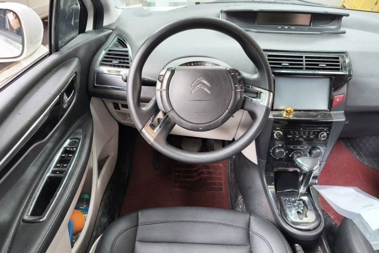 Used Citroen C-Quatre 2014 VTS Version 1.6L Automatic Prestige Model Steering Wheel