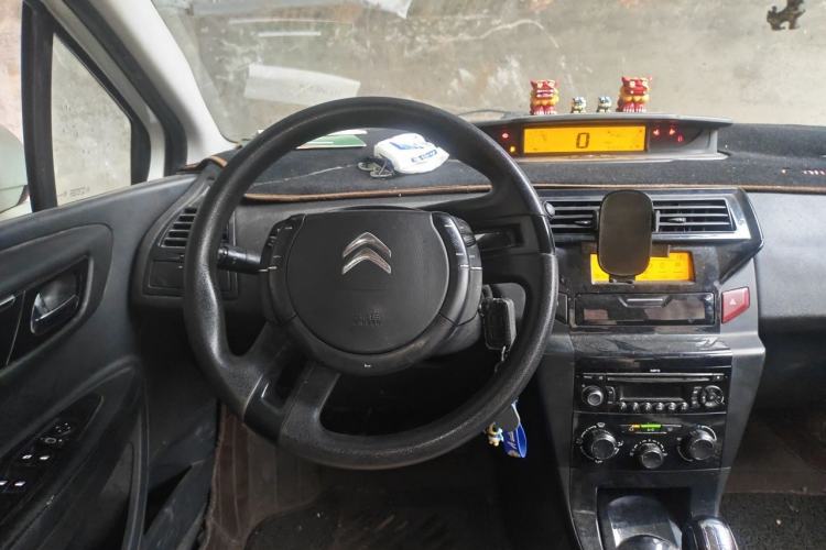 Used Citroen C-Quatre 2014 VTS Version 1.6L Manual - Premium Model Steering Wheel