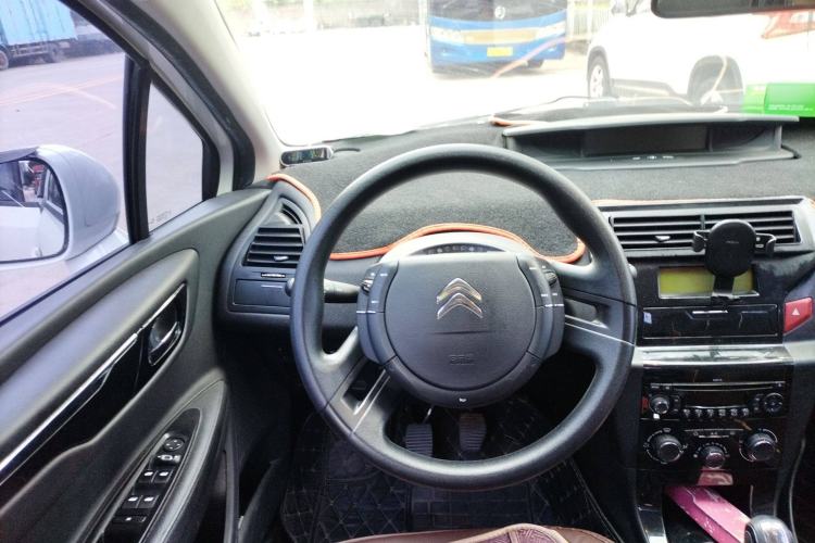Used Citroen C-Quatre 2014 VTS Version 1.6L Manual - Premium Model Steering Wheel