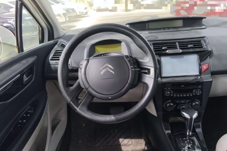 Used Citroen C-Quatre 2014 VTS Version 1.6L Automatic Prestige Model Steering Wheel