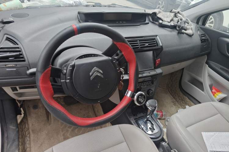 Used Citroen C-Quatre 2014 VTS Version 2.0L Automatic Premium Model Steering Wheel