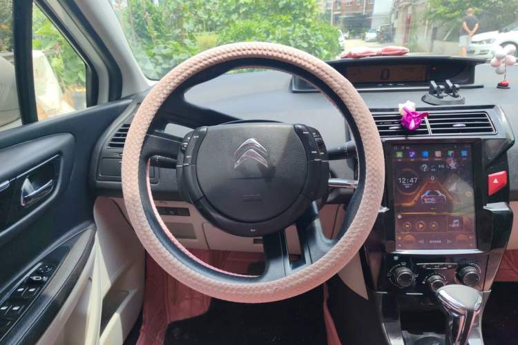Used Citroen C-Quatre 2014 VTS Version 1.6L Automatic Prestige Model Steering Wheel