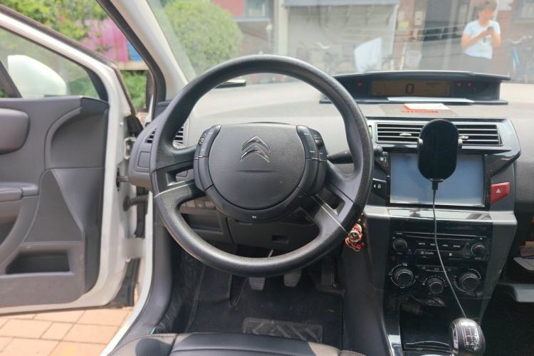 Used Citroen C-Quatre 2014 VTS Version 1.6L Manual - Premium Model Steering Wheel