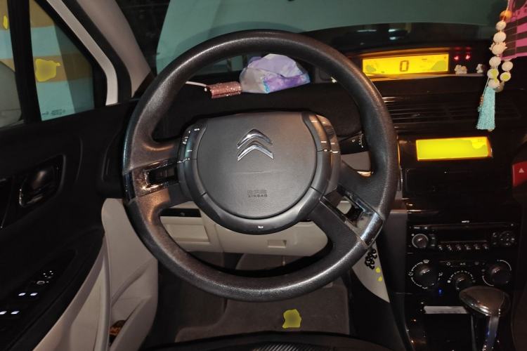 Used Citroen C-Quatre 2014 VTS Version 1.6L Automatic Prestige Model Steering Wheel