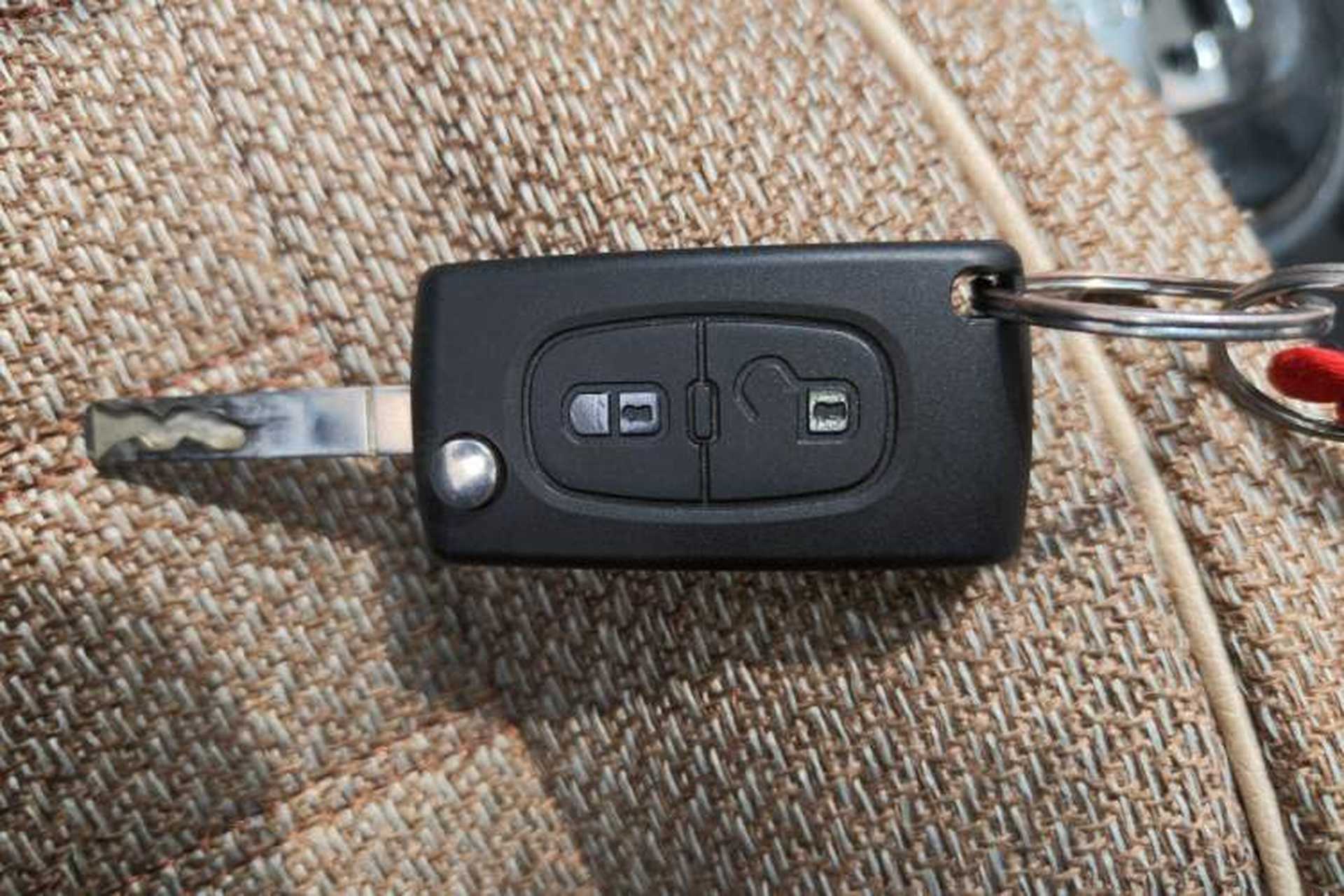 Used Citroen C-Quatre 2014 VTS Version 1.6L Automatic Prestige Model Vehicle Key