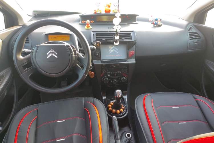 Used Citroen C-Quatre 2016 Classic Sedan 1.6L Manual - Premium Version Center Console