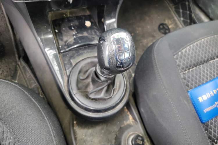 Used Citroen C-Quatre 2016 Classic Sedan 1.6L Manual - Premium Version Gear Lever