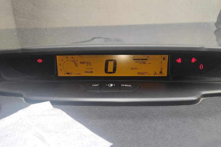 Used Citroen C-Quatre 2016 Classic Sedan 1.6L Manual CNG Instrument Cluster