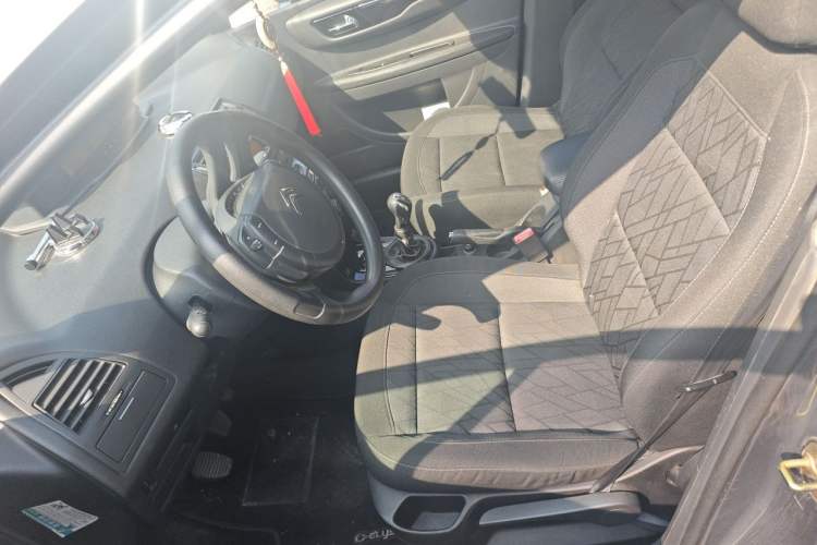 Used Citroen C-Quatre 2016 Classic Sedan 1.6L Manual - Premium Version Left Front Seat