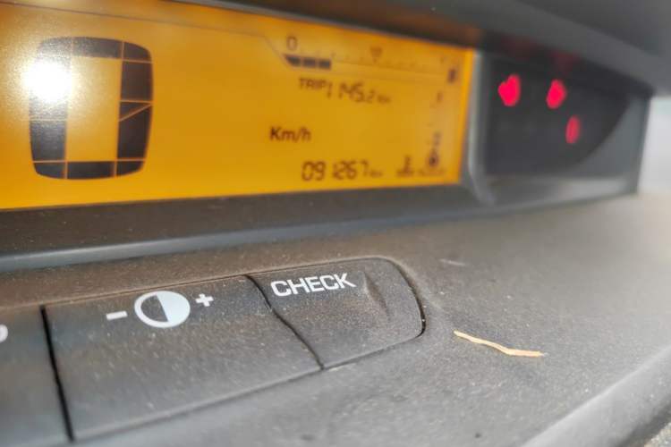 Used Citroen C-Quatre 2016 Classic Sedan 1.6L Manual - Premium Version Odometer Close Up